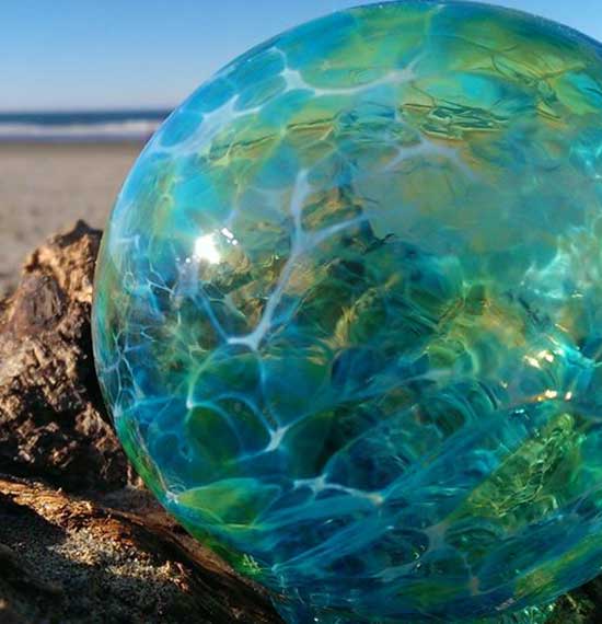 Treasure hunt for glass art in Lincoln City, Oregon