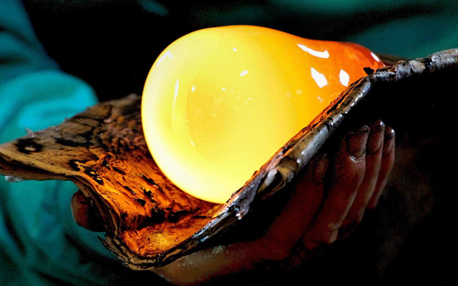 Treasure hunt for glass art in Lincoln City, Oregon