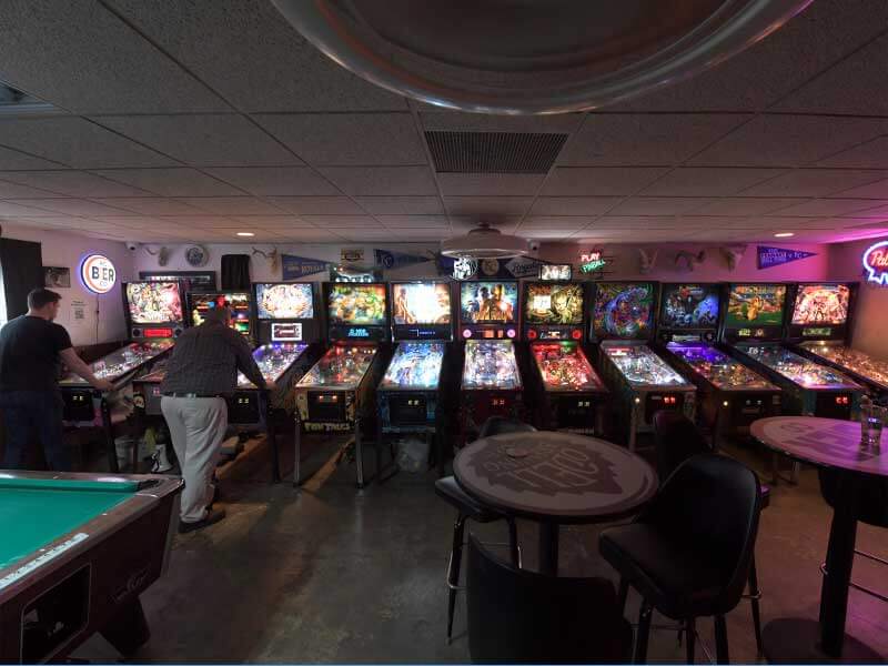 Dive Bars in Kansas City, KS Make Date Nights Exciting