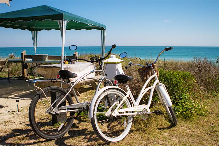 Bikes and picnic areas along Flagler Beach in Palm Coast Florida