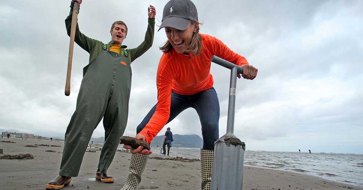 How To Catch Your Dinner Learning The Joy Of Razor Clamming In Seaside