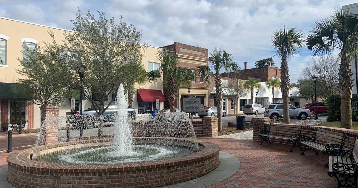 to The Front Porch of the Lowcountry