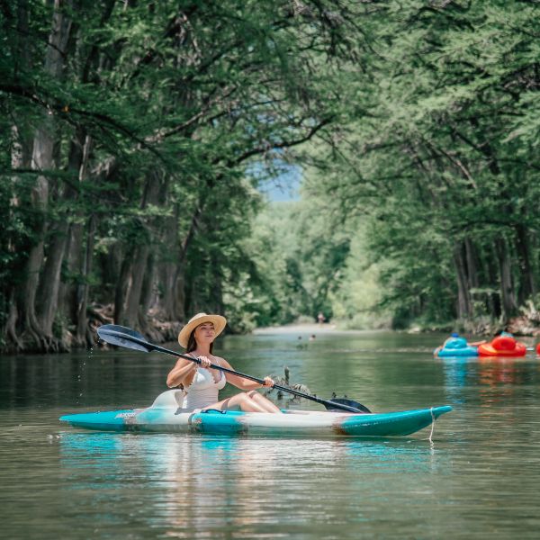 bandera medina river company